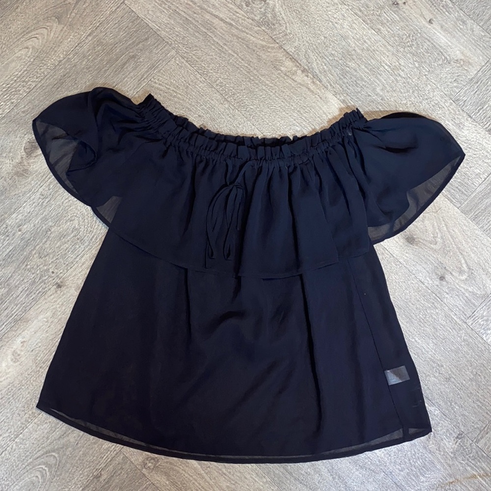 Black Decree Off the Shoulder Short Sleeve Tee